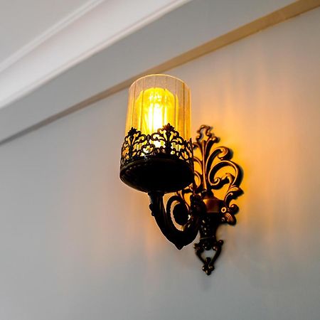 Ferienwohnung Laos Istanbul Town Hause Exterior foto