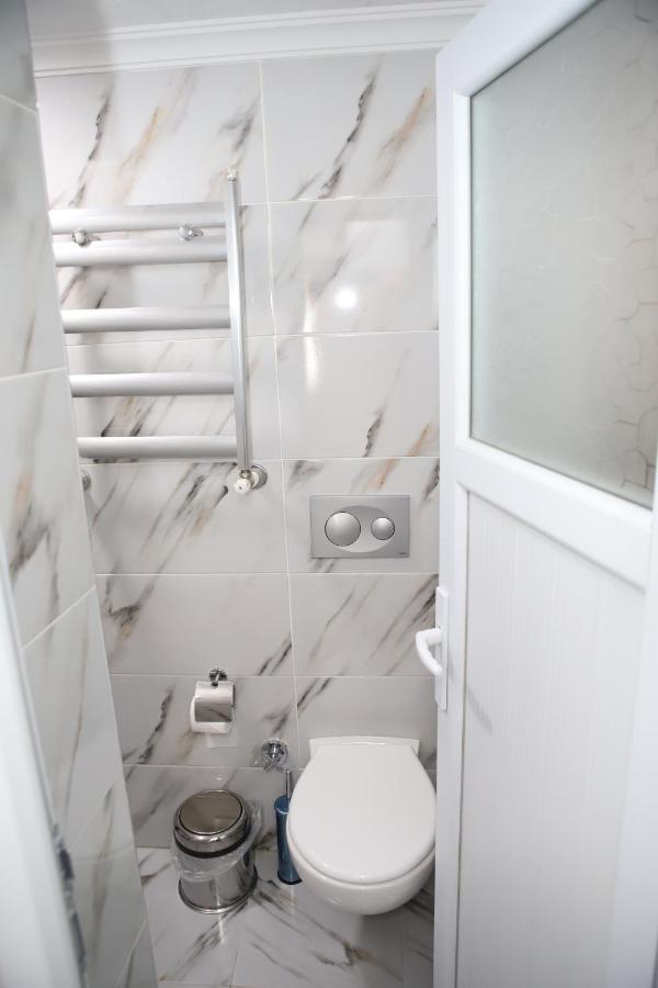 Ferienwohnung Laos Istanbul Town Hause Exterior foto